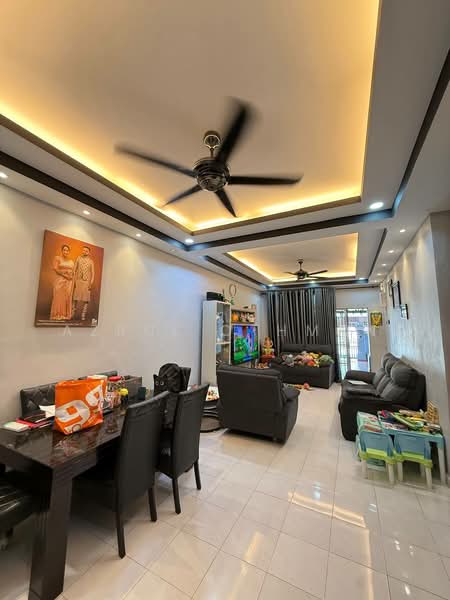 Rumah Teres 1 Tingkat untuk Dijual di Port Dickson (Negeri Sembilan) - Azrul Othman - Living Room - PropertyGuru.com.my