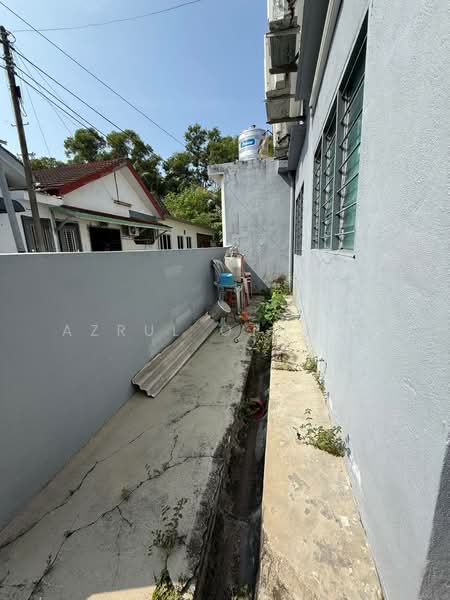 Rumah Teres 1 Tingkat untuk Dijual di Port Dickson (Negeri Sembilan) - Azrul Othman - Exterior - PropertyGuru.com.my