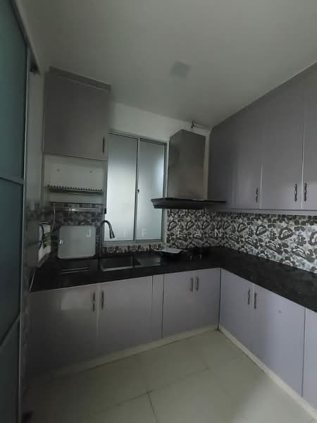 Condominium for Rent at Suasana Lumayan - Jeff Tan - Kitchen - PropertyGuru.com.my