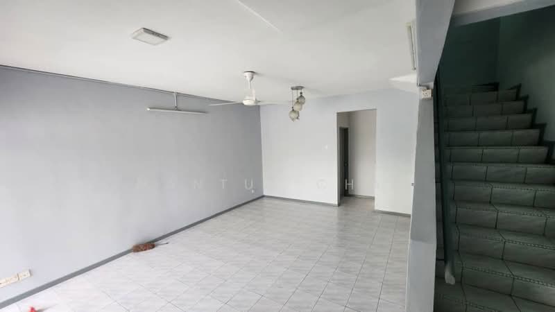 2-storey Terraced House for Sale in Alam Damai (Cheras) - Mantus Chai - PropertyGuru.com.my