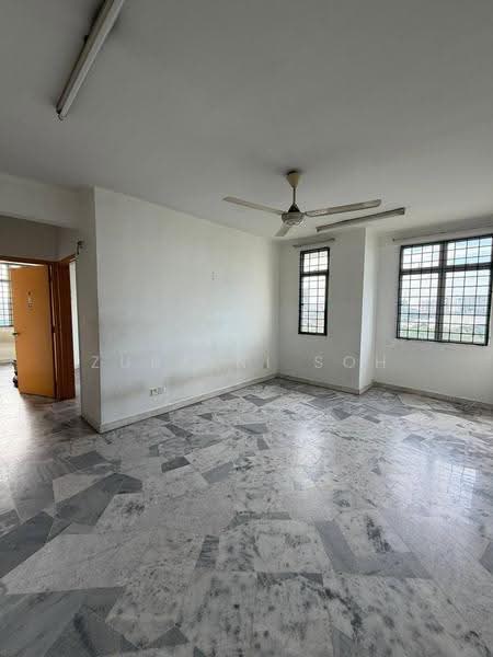 Pangsapuri untuk Dijual di Ilham Apartment - Zuraini Soh - Living Room - PropertyGuru.com.my