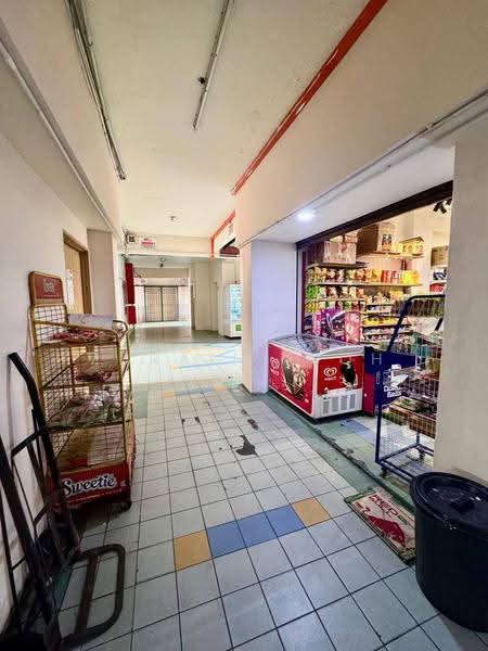 Pangsapuri untuk Dijual di Ilham Apartment - Zuraini Soh - Corridor - PropertyGuru.com.my