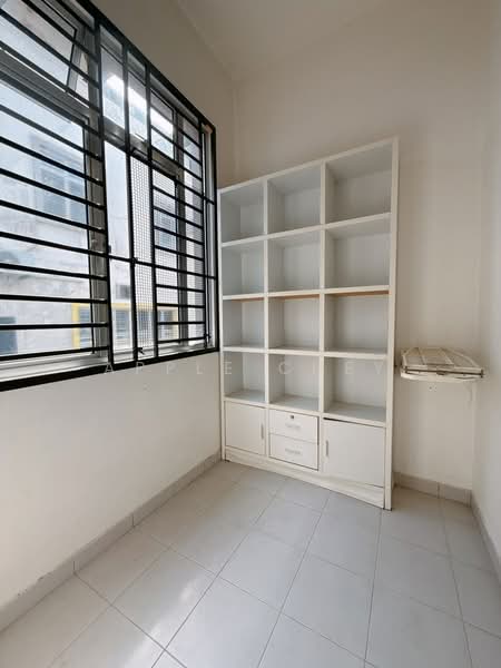 Rumah Teres 2 Tingkat untuk Disewa di Taman Setia Indah (Tebrau) - Apple Chey - Interior - PropertyGuru.com.my