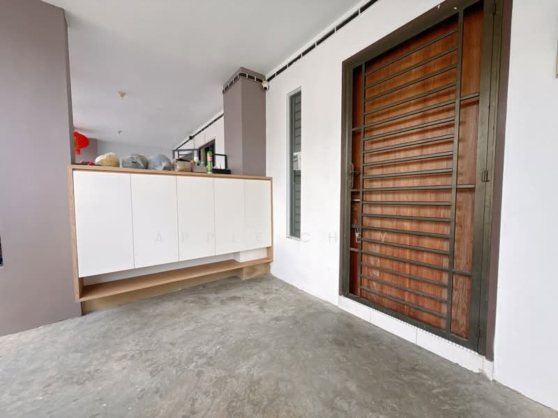 Rumah Teres 2 Tingkat untuk Disewa di Taman Setia Indah (Tebrau) - Apple Chey - Entrance - PropertyGuru.com.my