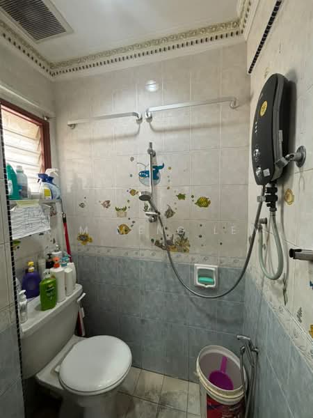 Pangsapuri untuk Dijual di Aman Dua - Kim Meng Lew - Bathroom - PropertyGuru.com.my