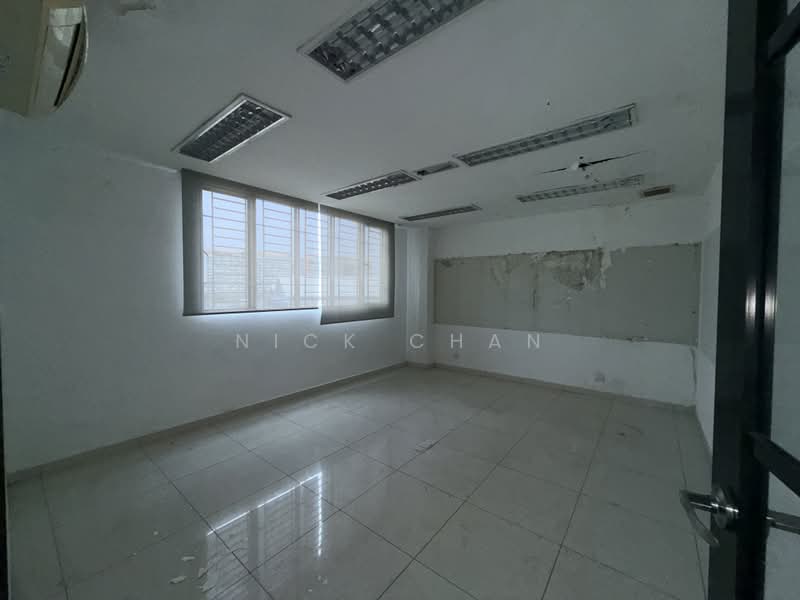 Kedai / Pejabat untuk Dijual di Taman Putra Damai (Ara Damansara) - Nick Chan - PropertyGuru.com.my