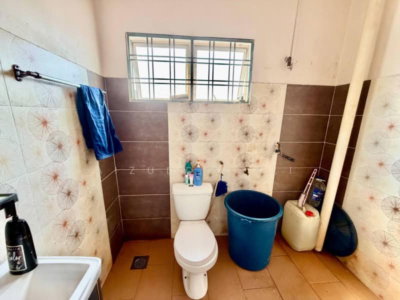 Rumah Teres 2 Tingkat untuk Dijual di Taman Sentosa (Klang) - Aizuddin Ali - Bathroom - PropertyGuru.com.my