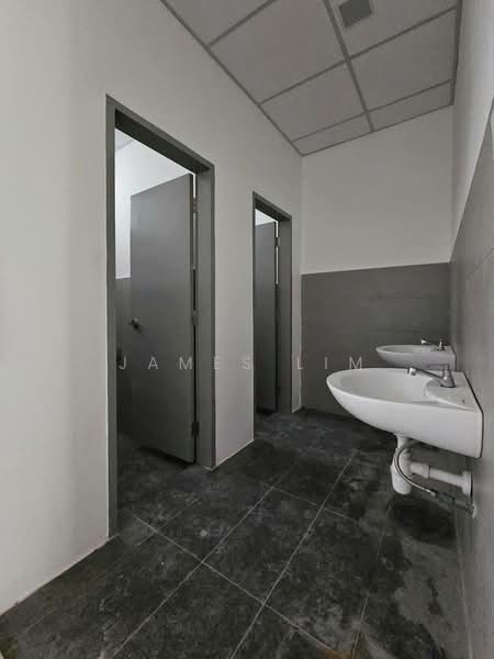 Shop for Rent in Austin Crest (Johor Bahru) - James Lim - Bathroom - PropertyGuru.com.my