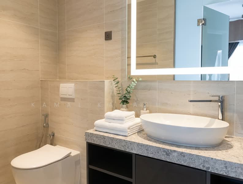Servis Apartment untuk Disewa di Star Residences Two - Kamal Kamaruddin - Bathroom - PropertyGuru.com.my