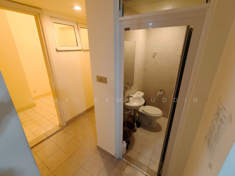 Condominium for Rent at Tiffani Kiara - Kamal Kamaruddin - Bathroom - PropertyGuru.com.my