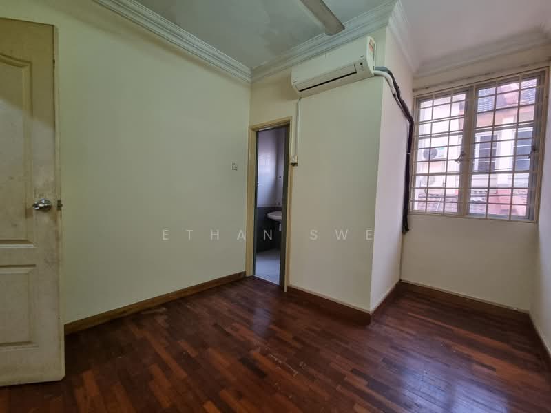 2-storey Terraced House for Sale in Bukit Rahman Putra (Sungai Buloh) - Ethan Swe - Interior - PropertyGuru.com.my