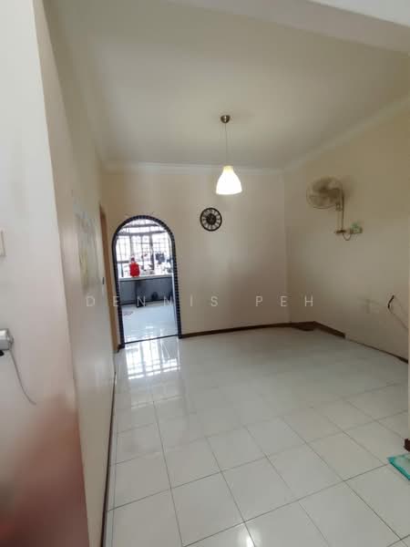 2-storey Terraced House for Sale in Taman Daya (Johor Bahru) - Dennis Peh - Living Room - PropertyGuru.com.my