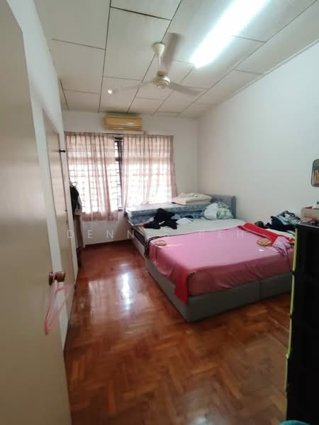 2-storey Terraced House for Sale in Taman Daya (Johor Bahru) - Dennis Peh - Bedroom - PropertyGuru.com.my