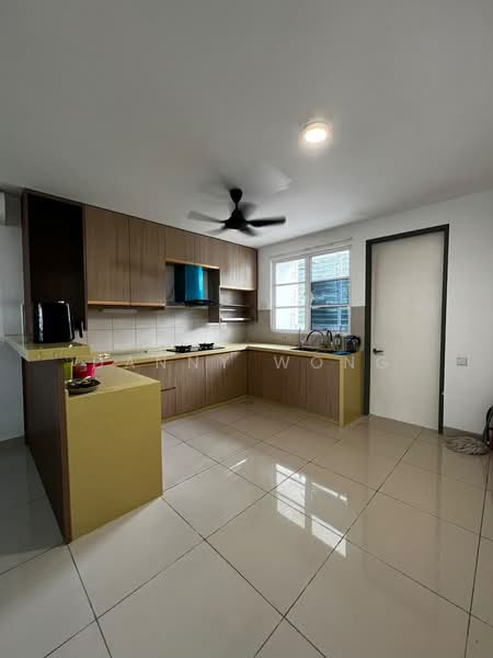 2-storey Terraced House for Rent in Bandar Country Homes (Rawang) - Danny Wong - Kitchen - PropertyGuru.com.my