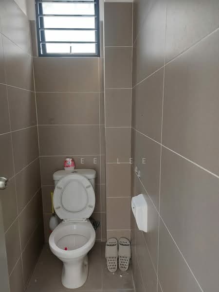 Shop / Office for Rent in Bandar Bukit Raja (Klang) - Bee Lee - Bathroom - PropertyGuru.com.my
