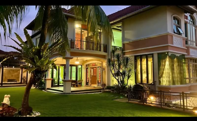 Semi-Detached House for Sale in Taman Redang (Johor Bahru) - Dennis Peh - Exterior - PropertyGuru.com.my