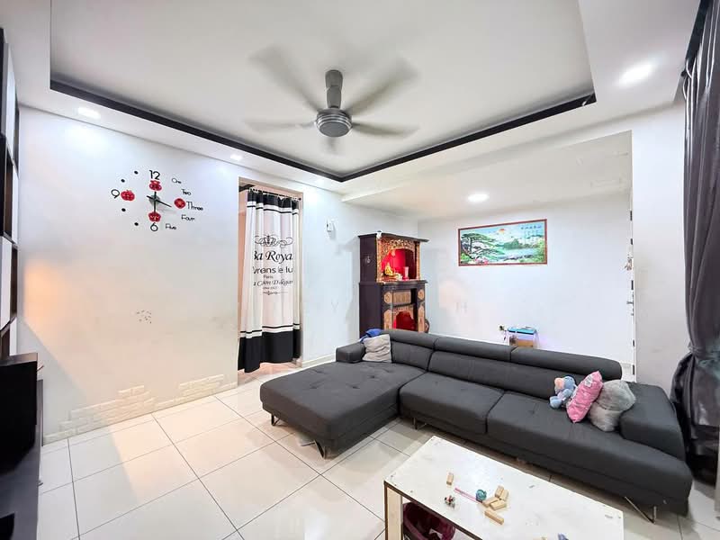 Rumah Teres 2 Tingkat untuk Dijual di Pekan Nanas (Johor) - Poey Loh - Living Room - PropertyGuru.com.my