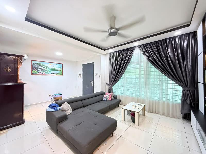 Rumah Teres 2 Tingkat untuk Dijual di Pekan Nanas (Johor) - Poey Loh - Living Room - PropertyGuru.com.my