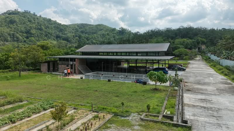 Hotel / Resort untuk Dijual di Broga (Lenggeng) - Cheery Cheong - Exterior - PropertyGuru.com.my