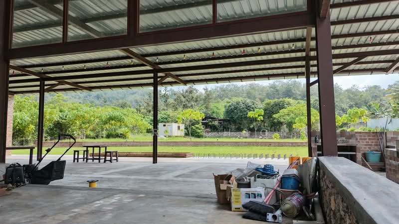 Hotel / Resort untuk Dijual di Broga (Lenggeng) - Cheery Cheong - Exterior - PropertyGuru.com.my