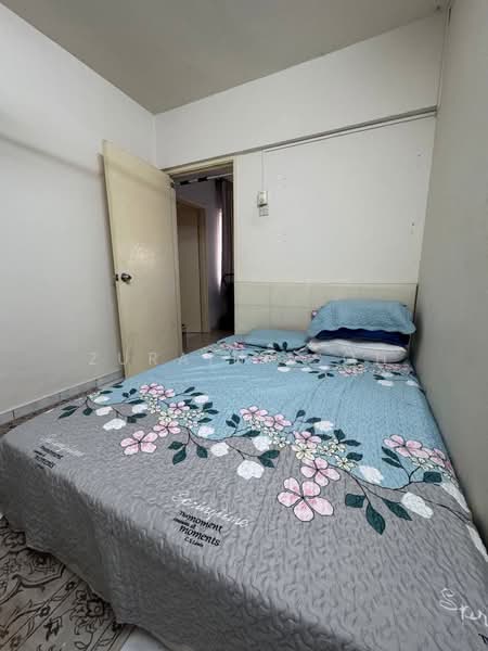 Apartment for Sale at Pangsapuri Subang Suria - Zuraini Soh - Bedroom - PropertyGuru.com.my