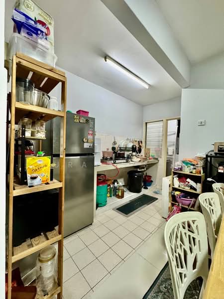 Apartment for Sale at Pangsapuri Subang Suria - Zuraini Soh - Kitchen - PropertyGuru.com.my