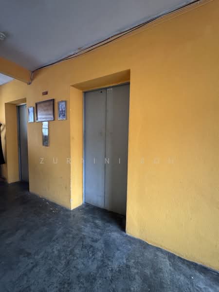 Apartment for Sale at Pangsapuri Subang Suria - Zuraini Soh - Lift - PropertyGuru.com.my