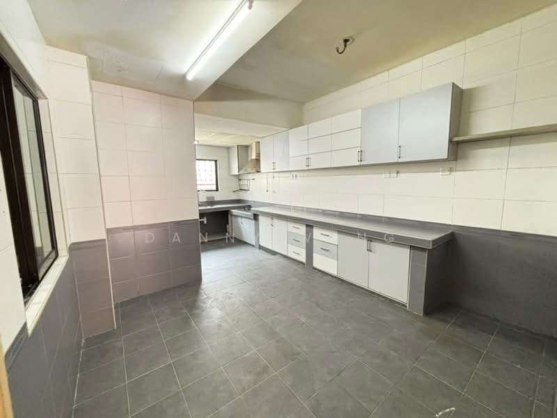 Rumah Teres 2 Tingkat untuk Disewa di Kota Emerald (Rawang) - Danny Wong - Kitchen - PropertyGuru.com.my
