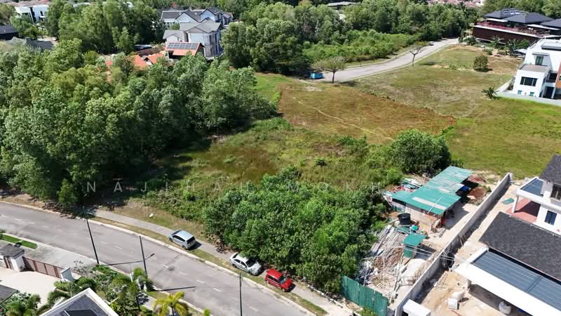 Residential Land for Sale in Bukit Jelutong (Shah Alam) - Najihah Mokhtar - PropertyGuru.com.my