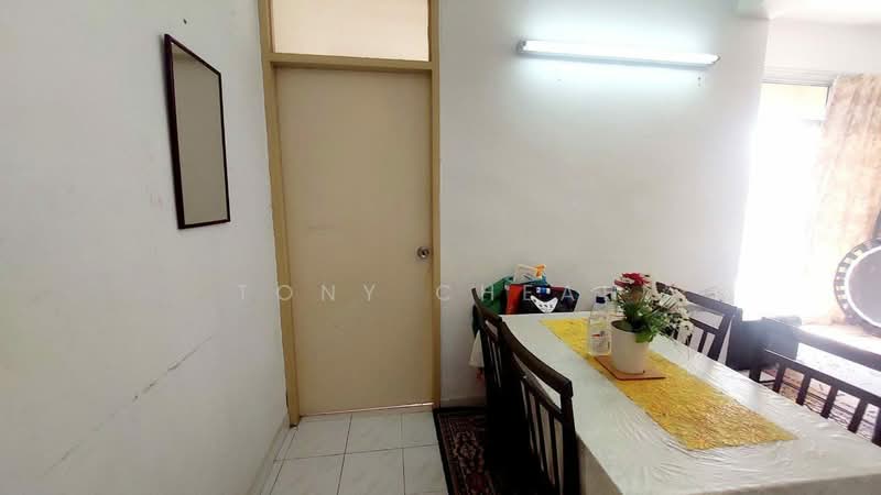 Pangsapuri untuk Dijual di Acres Ville - Tony Cheah - Dining Room - PropertyGuru.com.my