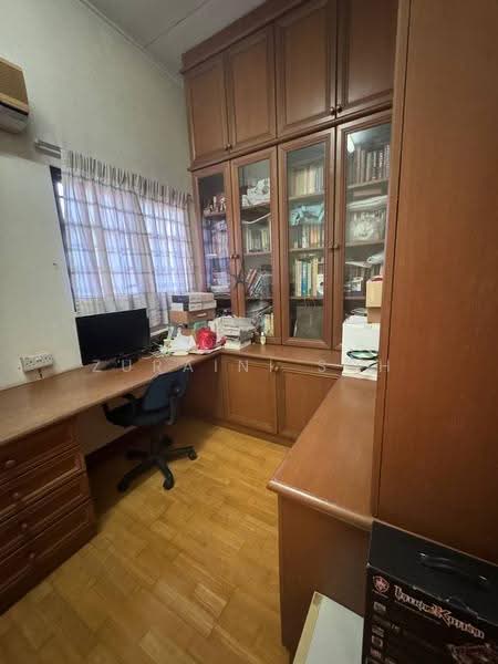2-storey Terraced House for Sale in Bukit Jelutong (Shah Alam) - Zuraini Soh - Study - PropertyGuru.com.my