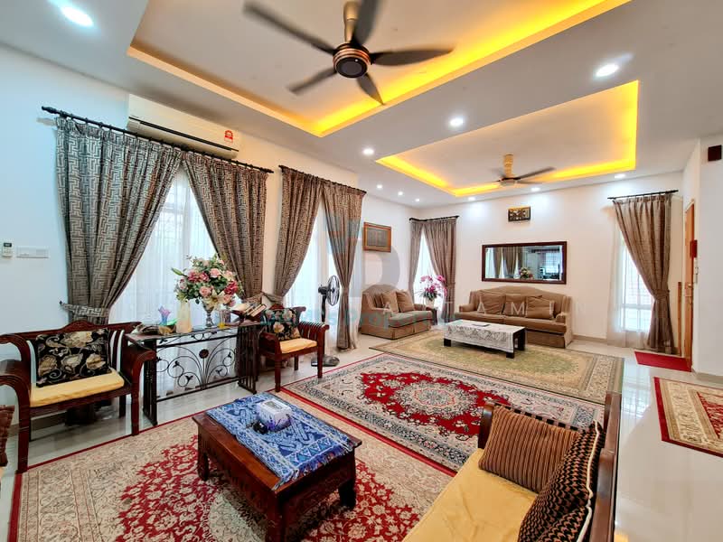 Semi-Detached House for Sale in Greenhill Residence (Shah Alam) - Irmantaha Tamin - Living Room - PropertyGuru.com.my