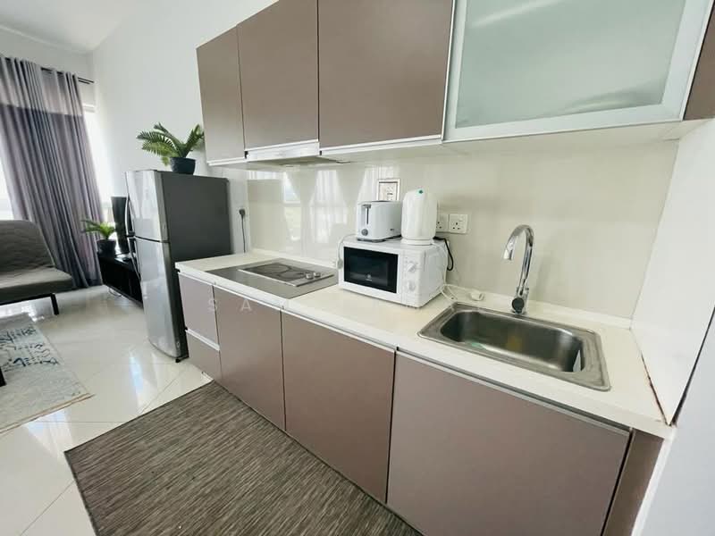 Servis Apartment untuk Disewa di Regalia Residence - Sam Jamal - Kitchen - PropertyGuru.com.my