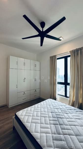 Servis Apartment untuk Disewa di Sunway Belfield - Jordan Tan - Bedroom - PropertyGuru.com.my