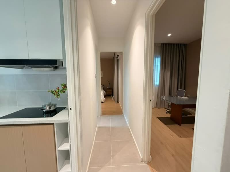 Service Residence for Sale at Parq Residence - Jimmyy Chin - Kitchen - PropertyGuru.com.my