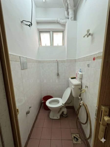 Apartment for Rent at Taman Tan Sri Yaacob - Robbie Tan - Bathroom - PropertyGuru.com.my