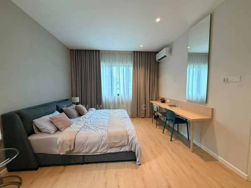 Service Residence for Sale at Parq Residence - Jimmyy Chin - Bedroom - PropertyGuru.com.my