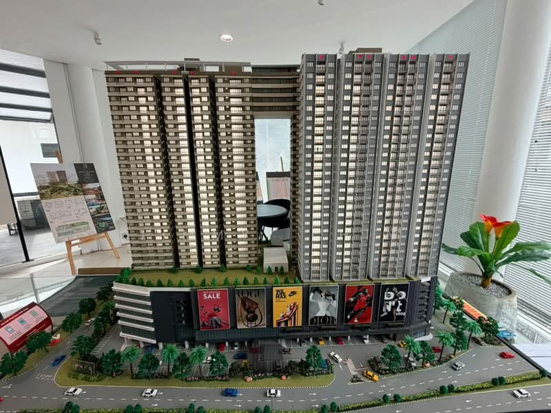 Service Residence for Sale at Parq Residence - Jimmyy Chin - Exterior - PropertyGuru.com.my