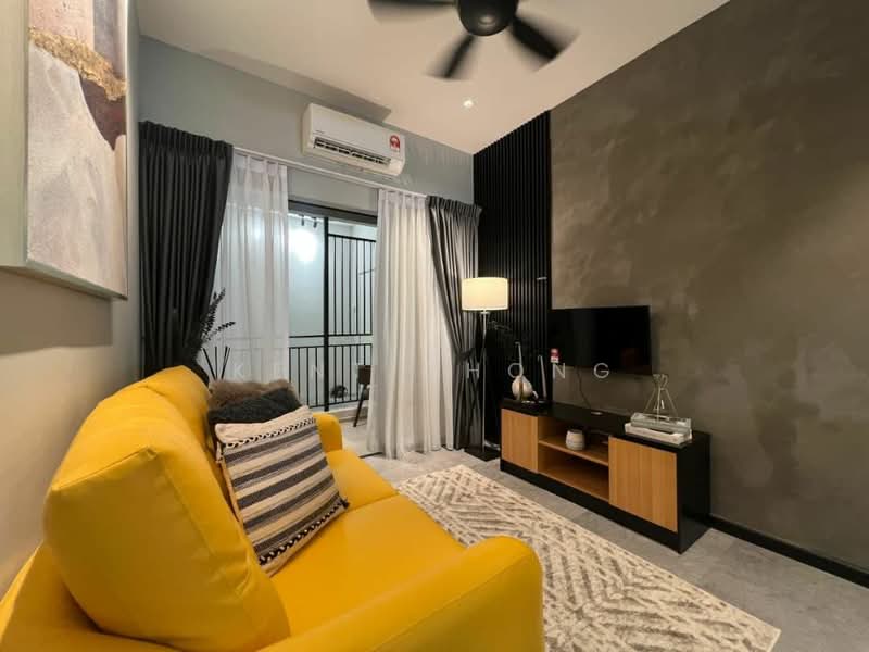 Kediaman Servis untuk Dijual di Parkland Residence @ Kajang 2 - Kent Chong - Living Room - PropertyGuru.com.my