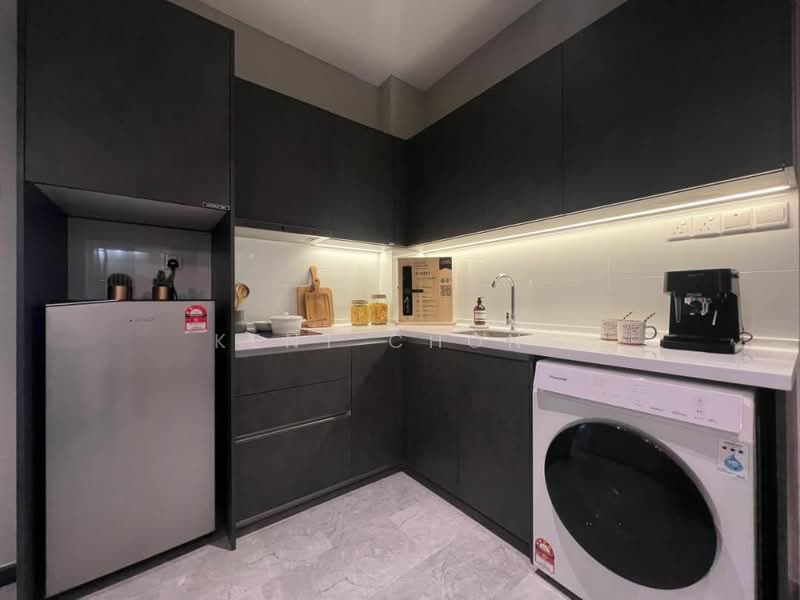Kediaman Servis untuk Dijual di Parkland Residence @ Kajang 2 - Kent Chong - Kitchen - PropertyGuru.com.my