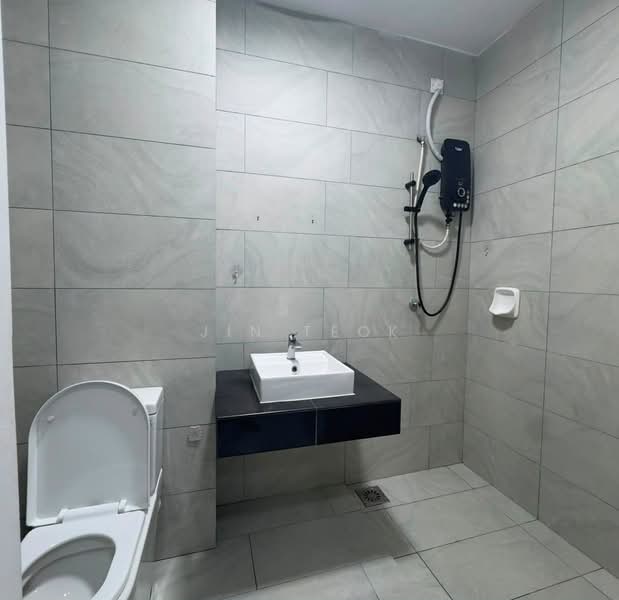 Service Residence for Rent at Sky Trees - Jin Teok - Bathroom - PropertyGuru.com.my
