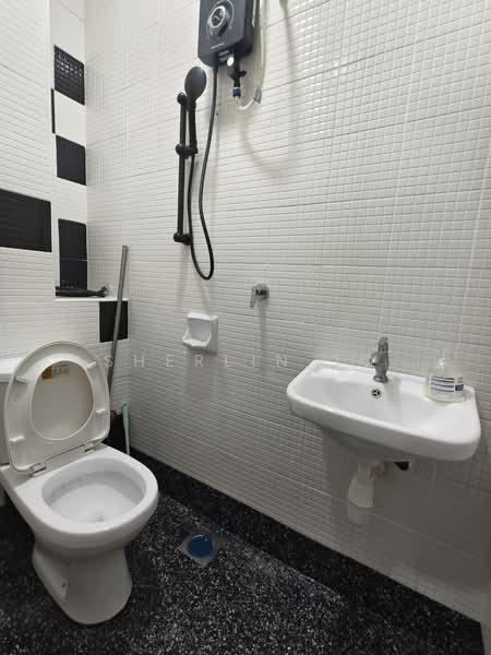Service Residence for Rent at The Sky Executive Suites - Sherlin To - Bathroom - PropertyGuru.com.my