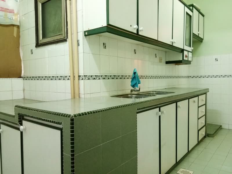 Apartment for Sale at Subang Perdana Goodyear Court 9 - Kim Lai - Kitchen - PropertyGuru.com.my