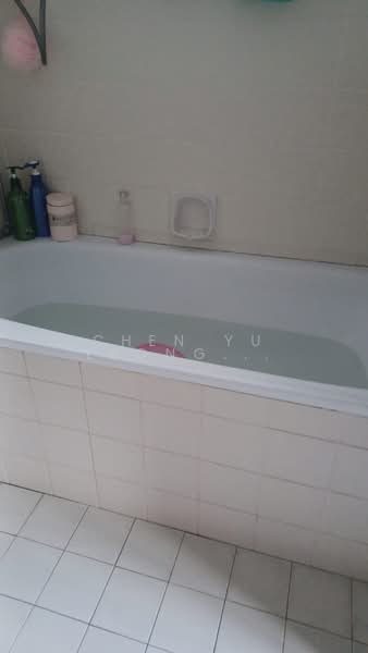 Pangsapuri untuk Dijual di Puteri Court - Chen Yu Leong(Leon) - Bathroom - PropertyGuru.com.my