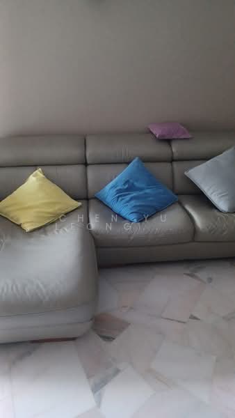 Pangsapuri untuk Dijual di Puteri Court - Chen Yu Leong(Leon) - Living Room - PropertyGuru.com.my