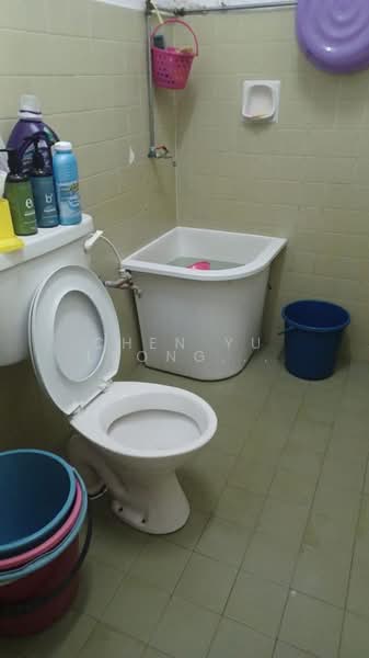 Pangsapuri untuk Dijual di Puteri Court - Chen Yu Leong(Leon) - Bathroom - PropertyGuru.com.my