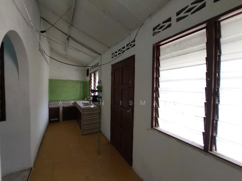 Terraced House for Sale in Taman Johan Setia (Klang) - Azlin Ismail - Kitchen - PropertyGuru.com.my