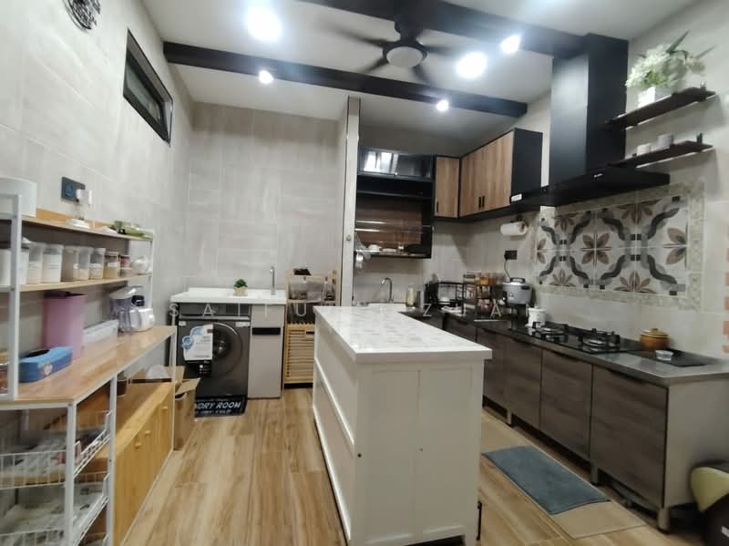 Semi-Detached House for Sale in Ukay Perdana (Ulu Kelang) - Saiful Azuan - Kitchen - PropertyGuru.com.my