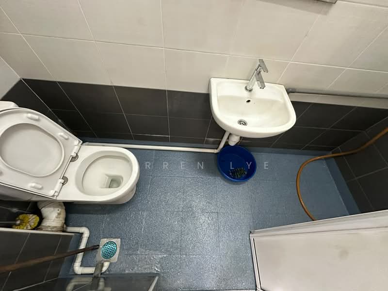 Apartment for Sale at Julita Apartment - Darren Lye - Bathroom - PropertyGuru.com.my
