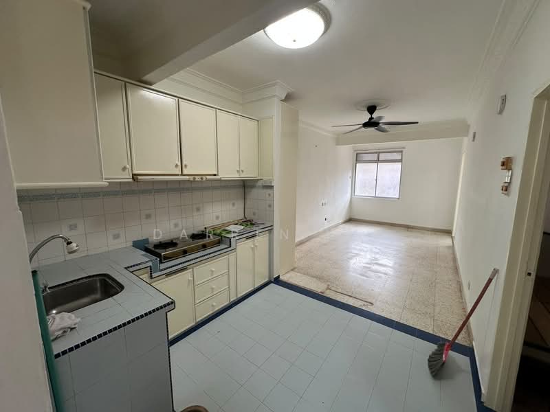 Apartment for Sale at Julita Apartment - Darren Lye - Kitchen - PropertyGuru.com.my